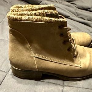 Women’s shoes